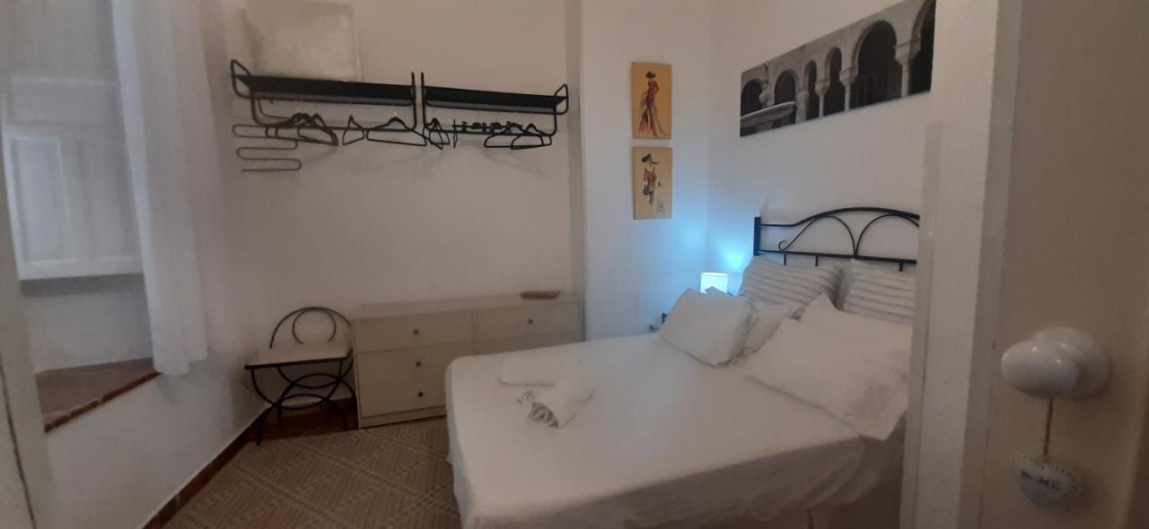 Apartamento Descalzos Sevilla Kültér fotó