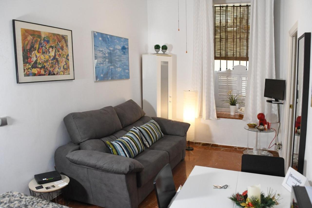Apartamento Descalzos Sevilla Kültér fotó